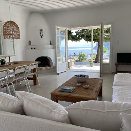 Villa Icelle Skopelos Town Sea View Swimming Pool Exterior photo