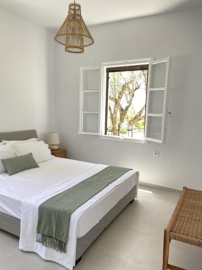 Villa Icelle Skopelos Town Sea View Swimming Pool Exterior photo