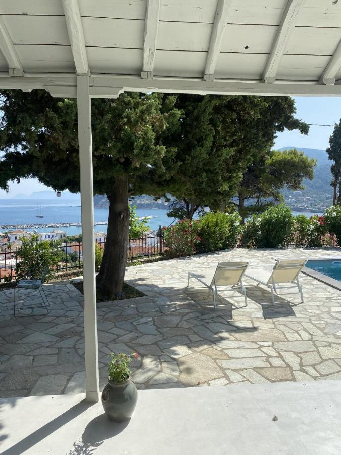 Villa Icelle Skopelos Town Sea View Swimming Pool Exterior photo