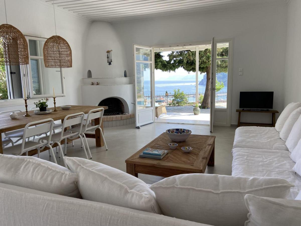 Villa Icelle Skopelos Town Sea View Swimming Pool Exterior photo